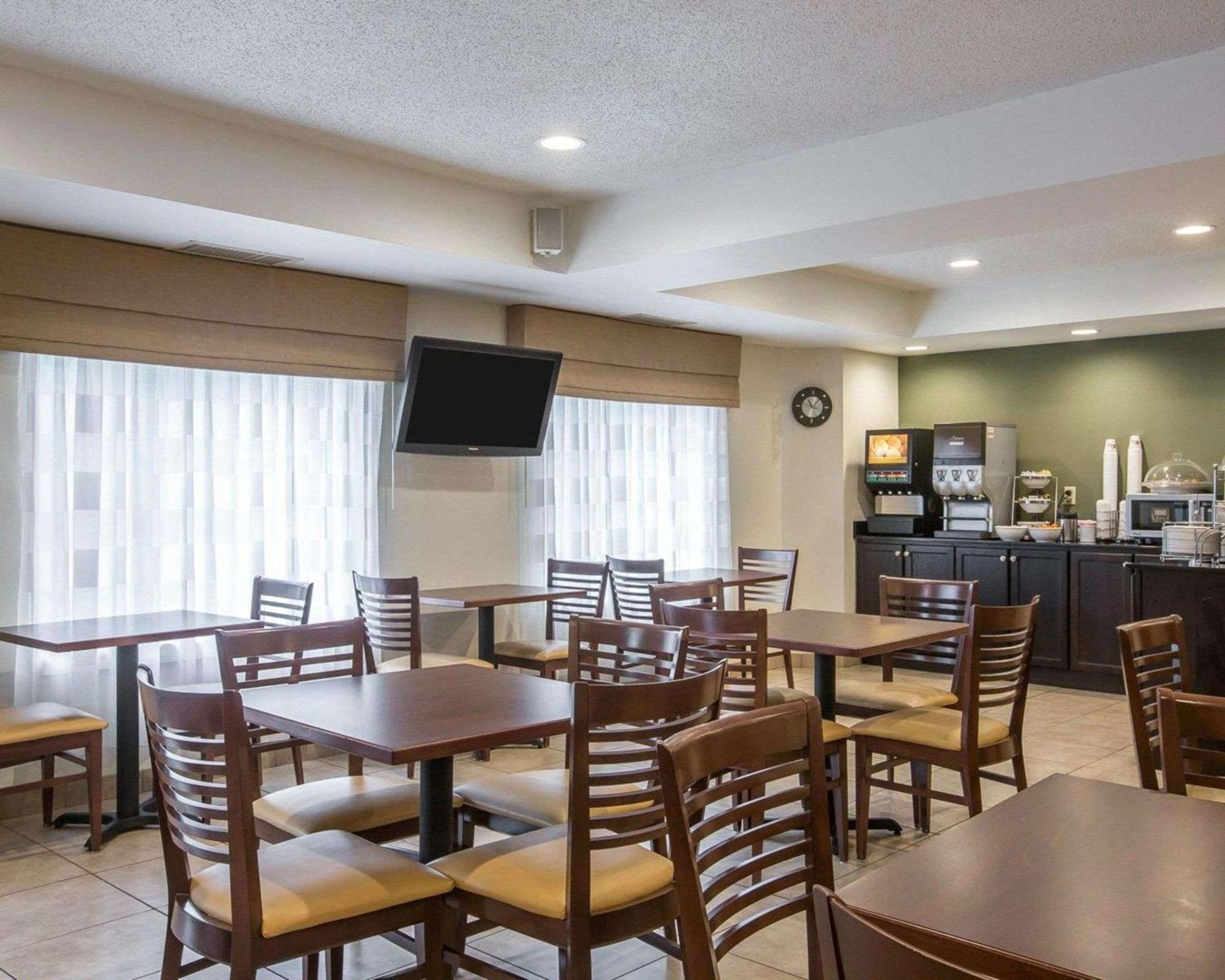 Sleep Inn & Suites Queensbury - Lake George Ngoại thất bức ảnh