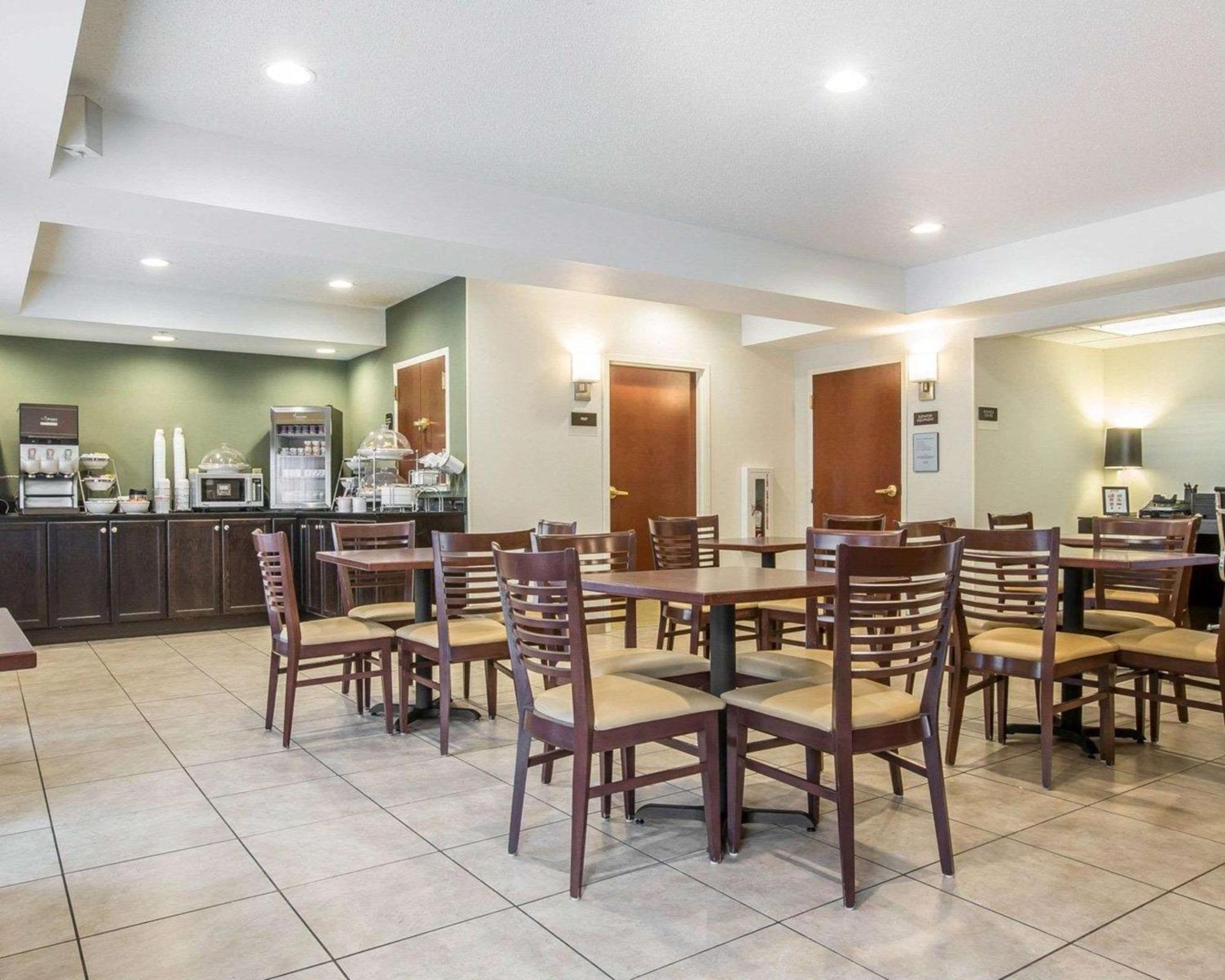 Sleep Inn & Suites Queensbury - Lake George Ngoại thất bức ảnh